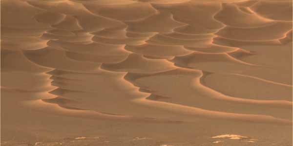 Dunes in Endurance Crater. {True Color} Image credit NASA/JPL.